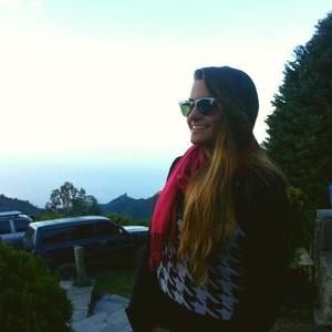 Meet your Posher, Valentina